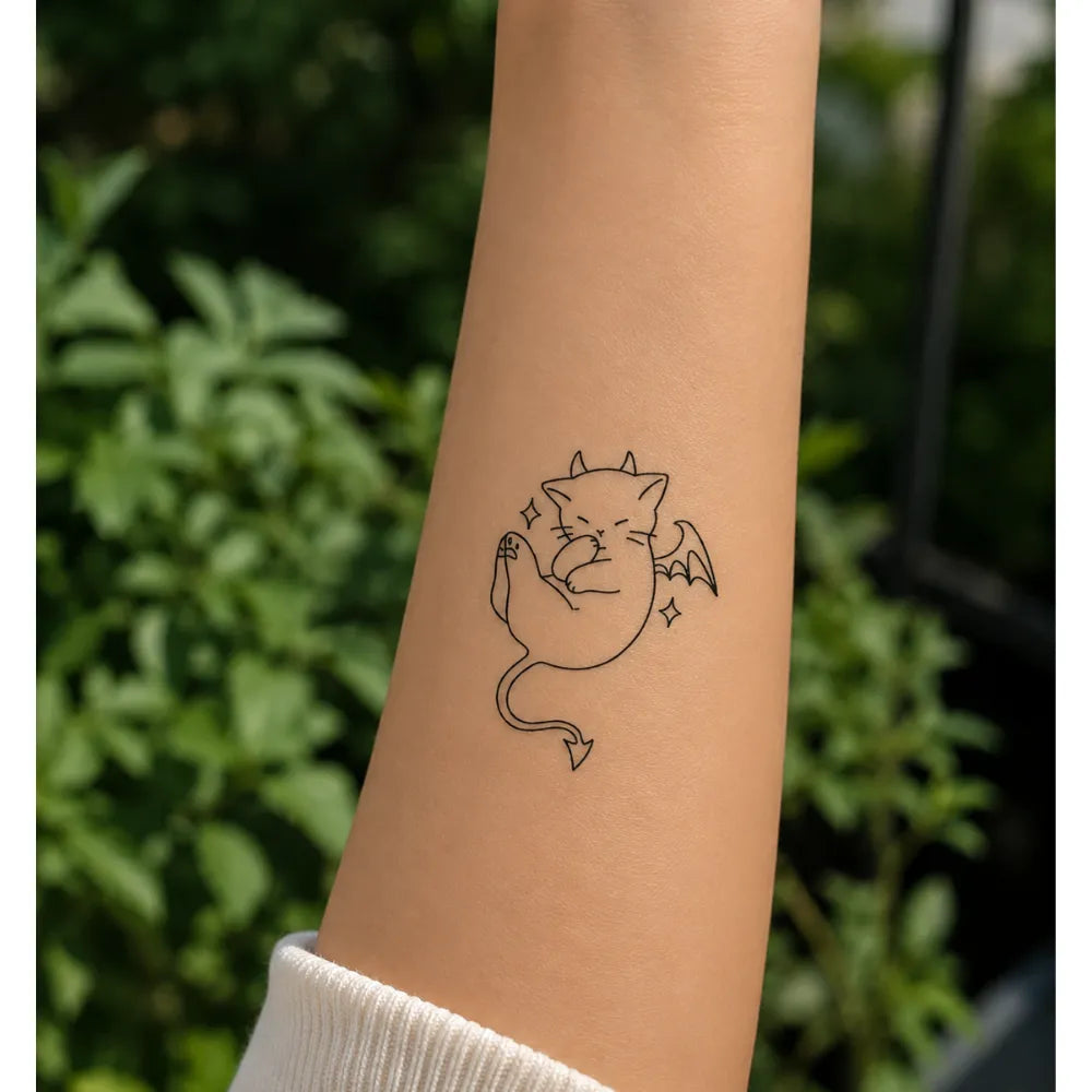 SafeTatt — Devil Cat · fotografie tetování na kůži
