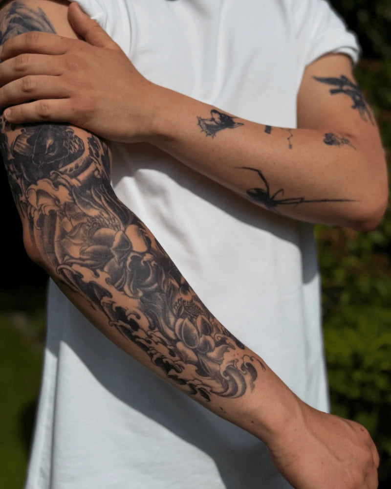 Sleeves (16x47cm)
