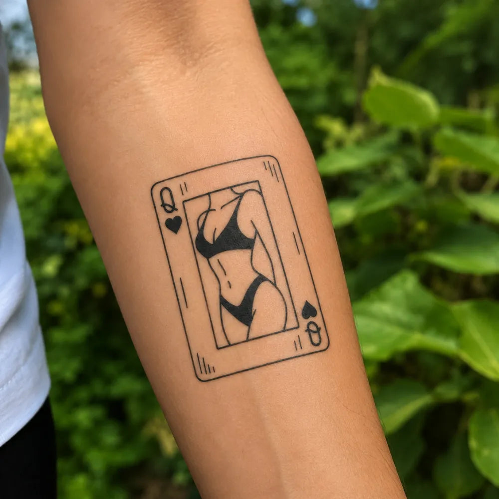 SafeTatt — Queen Spades · fotografie tetování na kůži