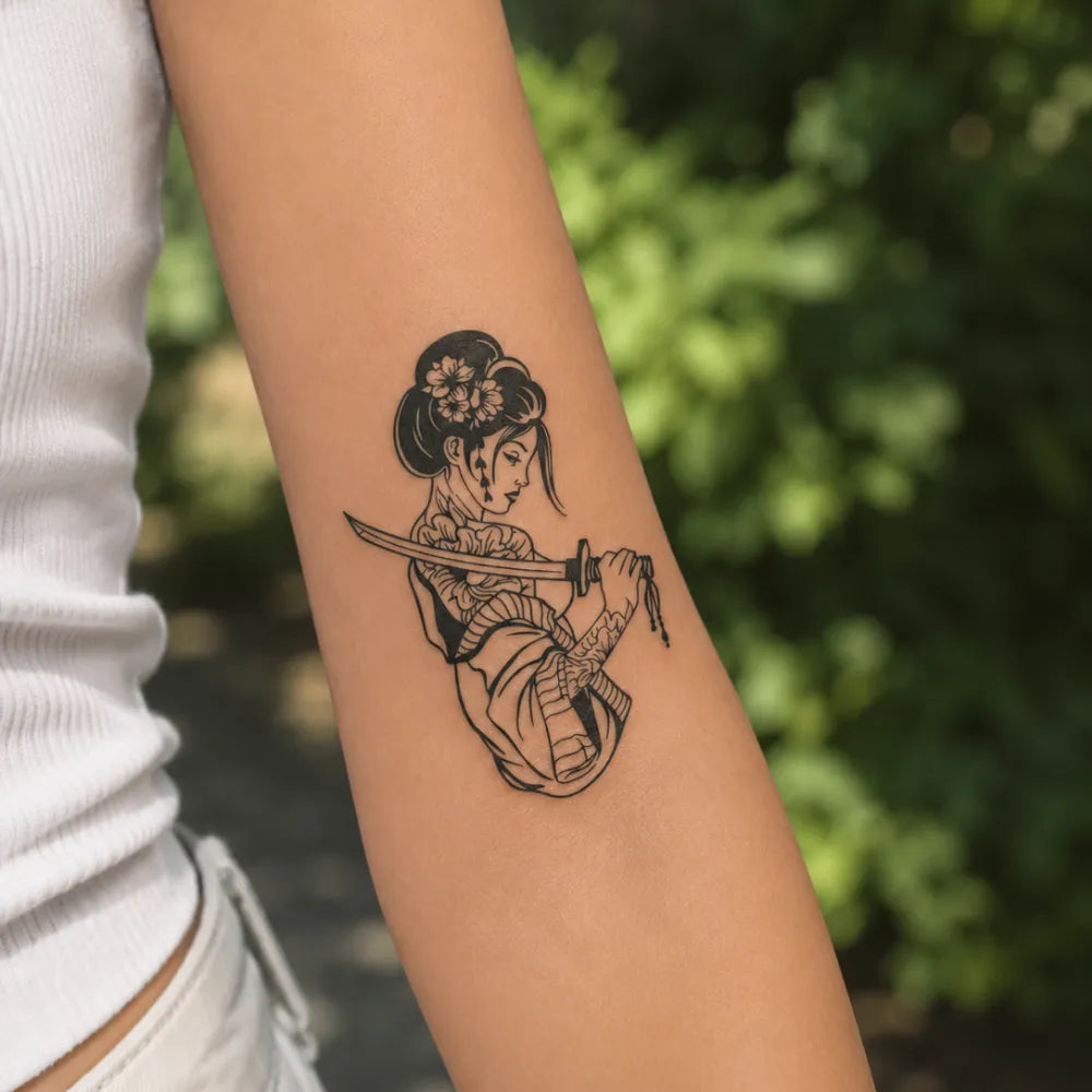 SafeTatt — Geisha · fotografie tetování na kůži